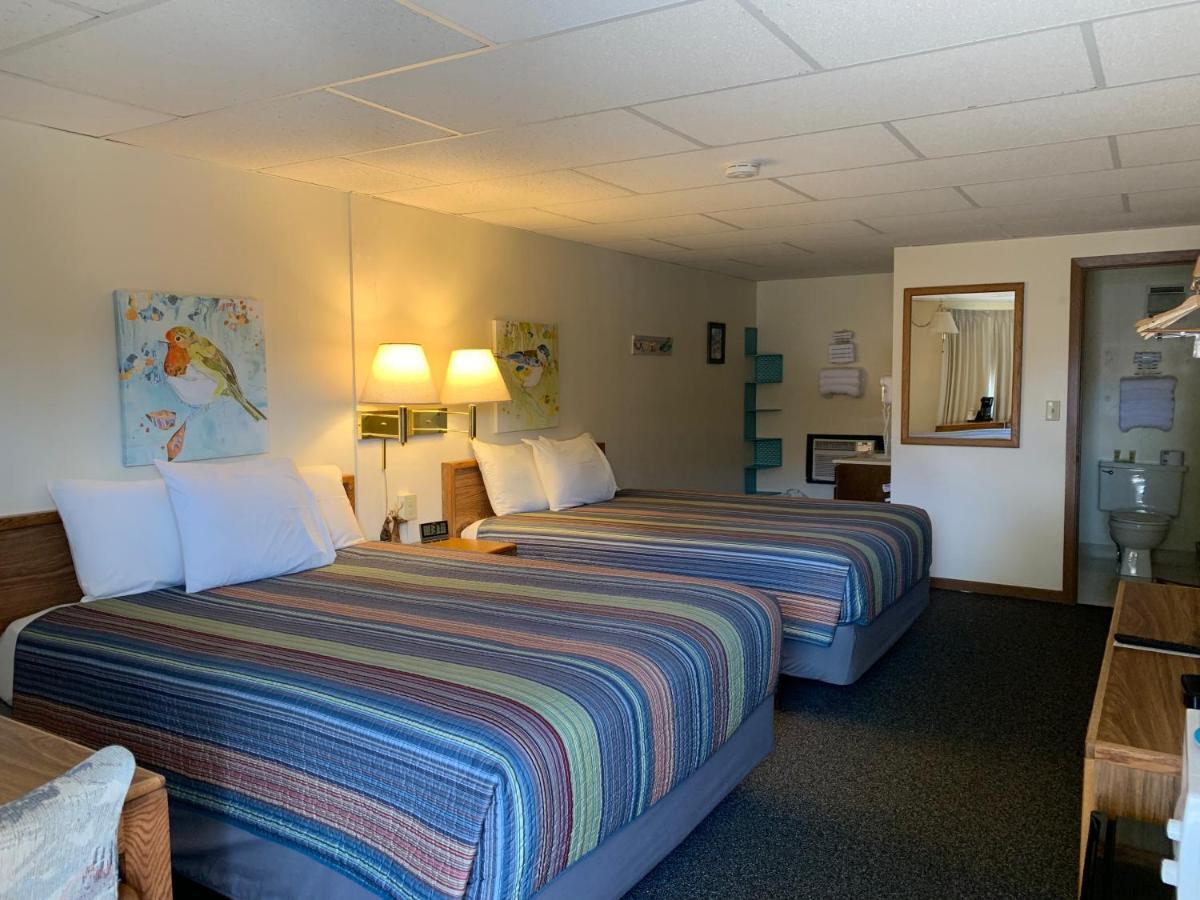 Chief Motel Къстър Екстериор снимка
